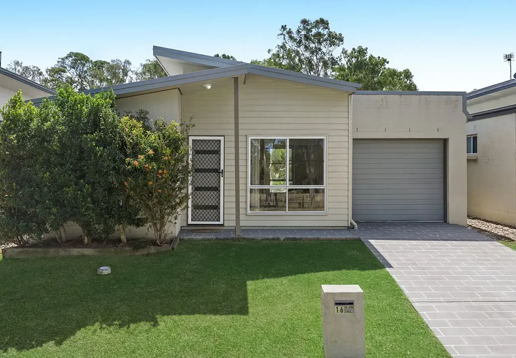 16 Ruston Street, Warwick, QLD 4370