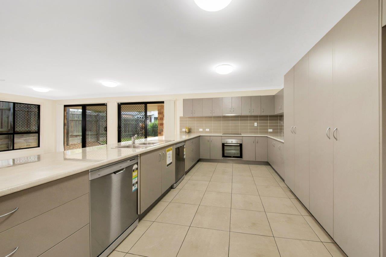 2 OASIS CT, SOUTH GLADSTONE QLD 4680, 0 Schlafzimmer, 0 Badezimmer, House