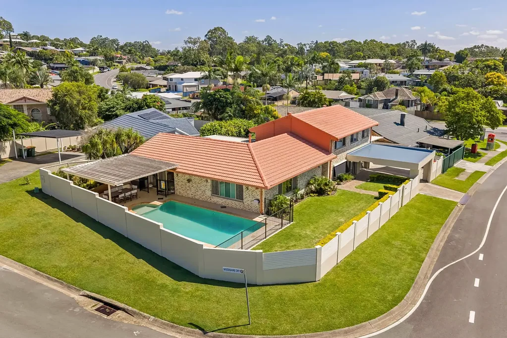 1 Woodshire Court, Carrara, QLD 4211