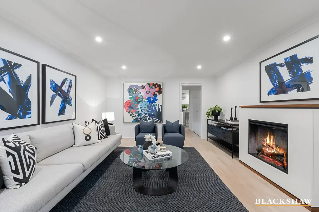 11 Dods Place, Greenway, ACT 2900