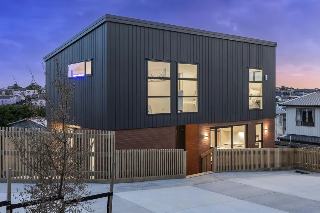 Mount Roskill 3 Bedroom Standalone with Convenience
