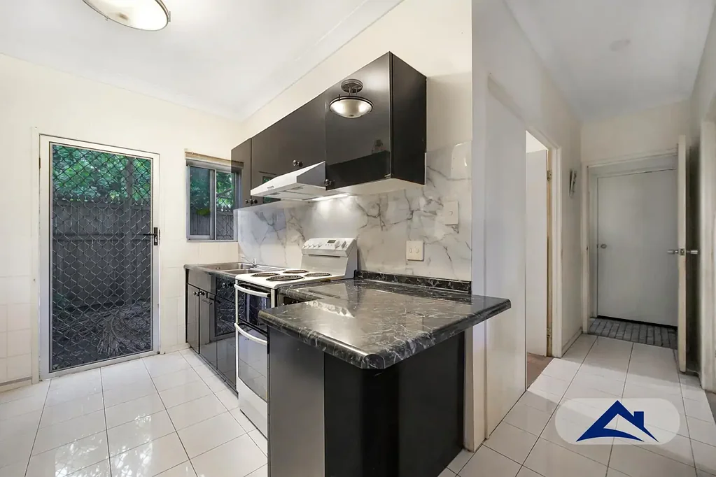 Bungalow 2房  LOW MAINTENANCE LIVING IN A QUIET BOUTIQUE COMPLEX