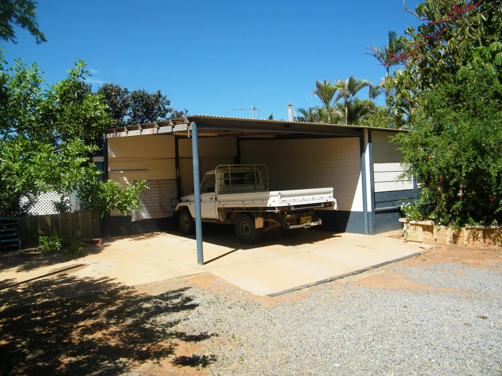 Carnarvon Lifestyle & Income