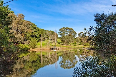 Mount Martha 5房  Find Your Paradise: 10 Acres of Coastal Serenity