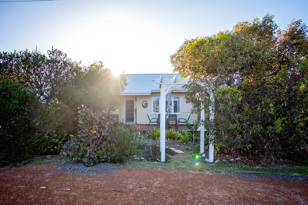 Hopetoun 3ਬੈੱਡਰੂਮ Sell with Robert Miloseski!!
Fully Set Up and Waiting � You Only Need Your Suitc