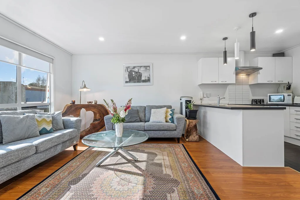 Onehunga 3ਬੈੱਡਰੂਮ Easy Living, Convenient and Secure!