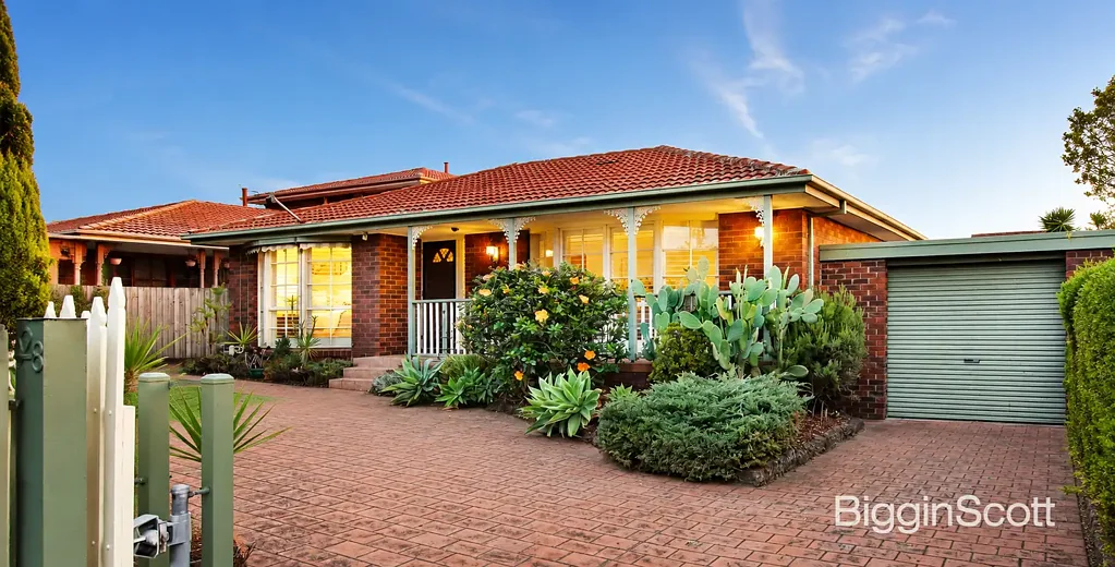 Spacious Single Level Family Home!