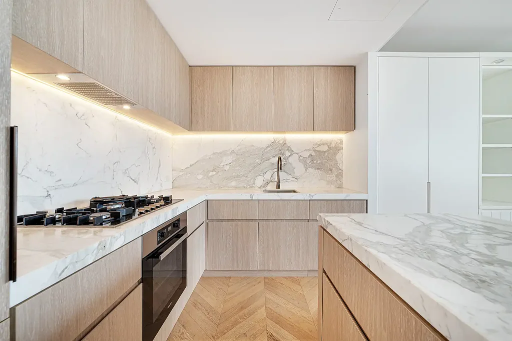 Fully Furnished Luxe One Bedroom Apartment with Ocean Views & Parking
