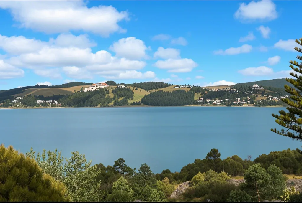 Stanmore Bay  Discover the perfect canvas for your dream home