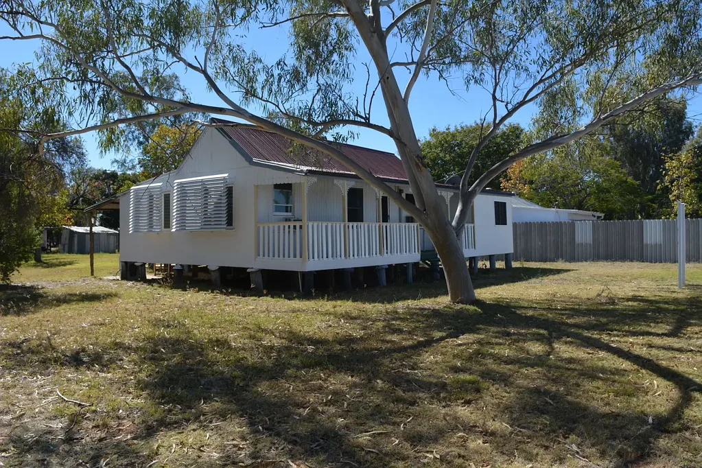 Barcaldine 4 Bedroom Renovated Family Home on Generous 1,548m² Allotment