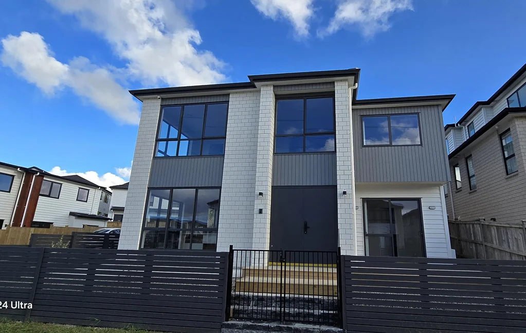 Flat Bush 6ห้องนอน Priced to Sell-Outstanding Value