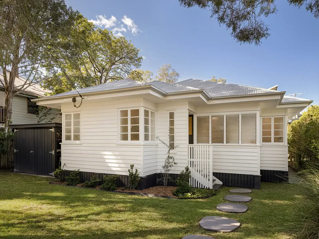 Enoggera 2Phòng ngủ Beautifully Renovated Cottage in the Heart of Enoggera