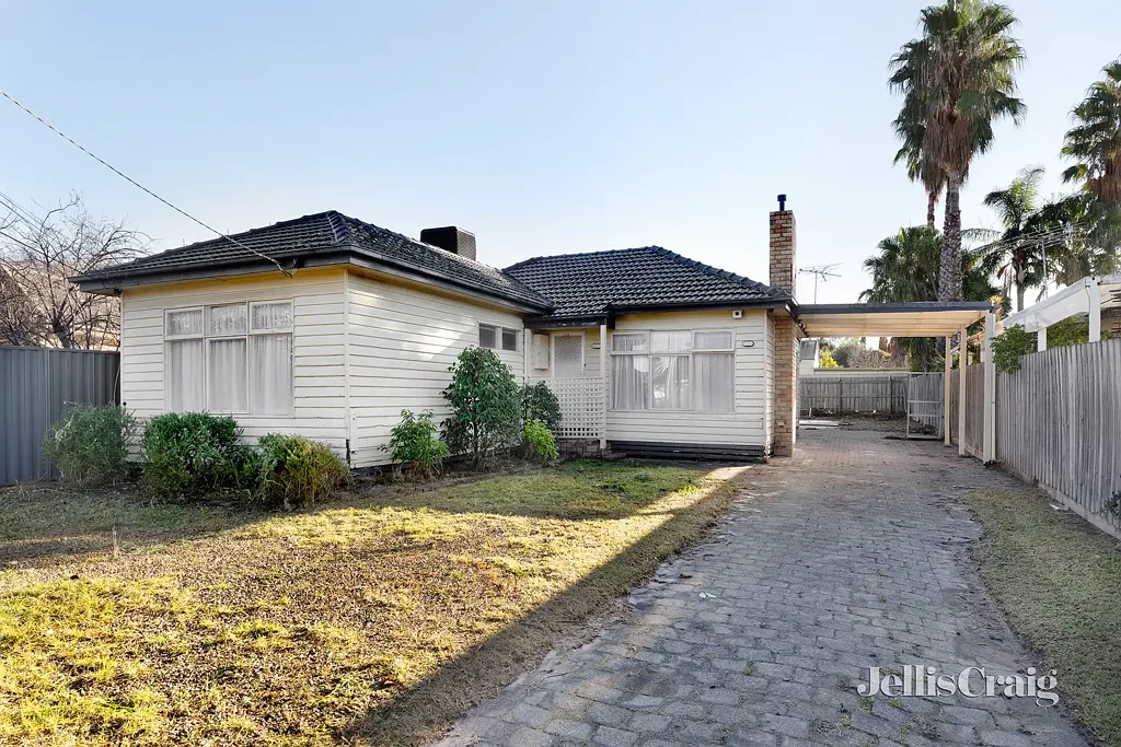 Stylish & Spacious Weatherboard Gem in the Heart of Noble Park