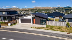 23 Queen Charlotte Drive, Aotea