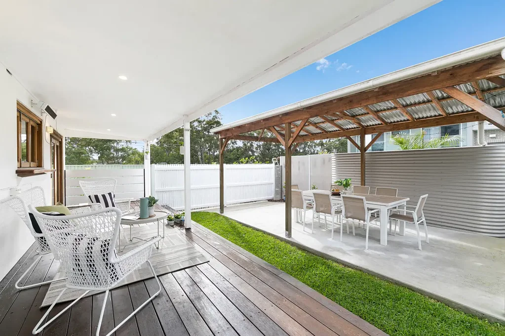 Woolooware 4ห้องนอน Sun-Lit Family Home with Multiple Living Areas & Alfresco Entertaining