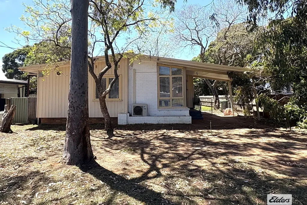 Updated 3 Bedroom Home for LEASE!