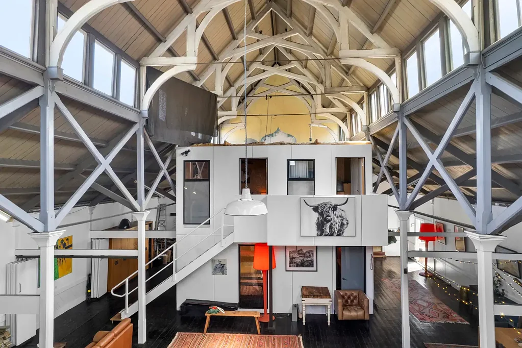 Ballarat East 3 Bedroom Heritage Meets Downtown Sophistication – A 1910 Schoolhouse Reimagined