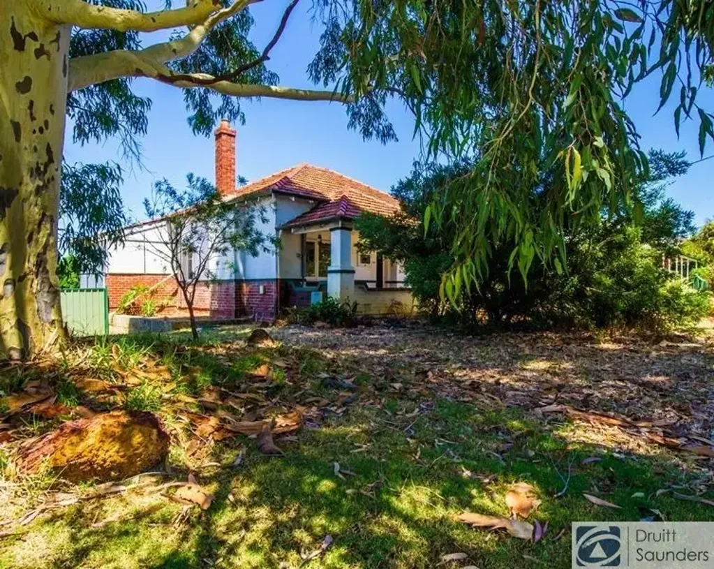 Bayswater 3房  Character, City Views & Boundless Potential on 999sqm