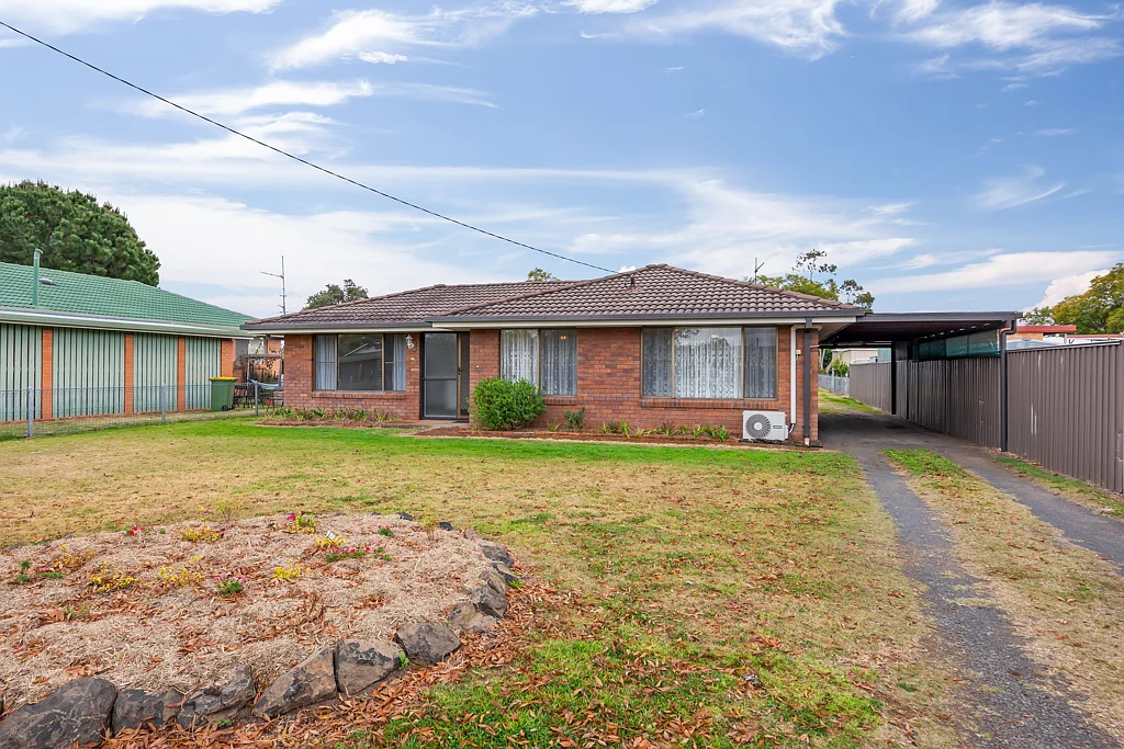 24 Hill Street, Pittsworth, QLD 4356