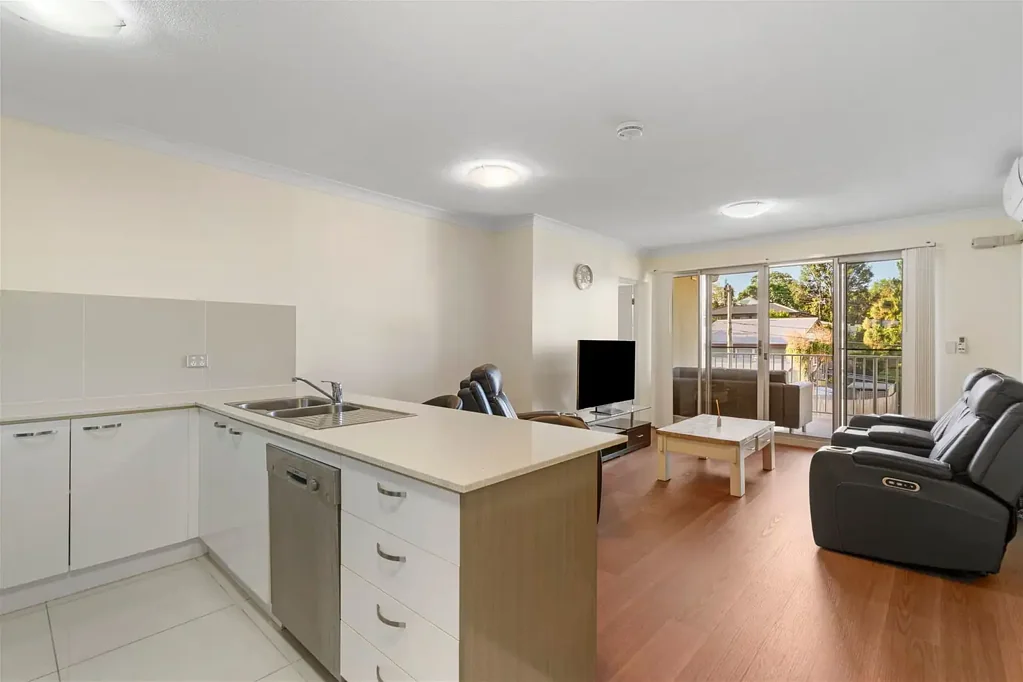 Unit 61/29-33 Juers St, Kingston, QLD 4114