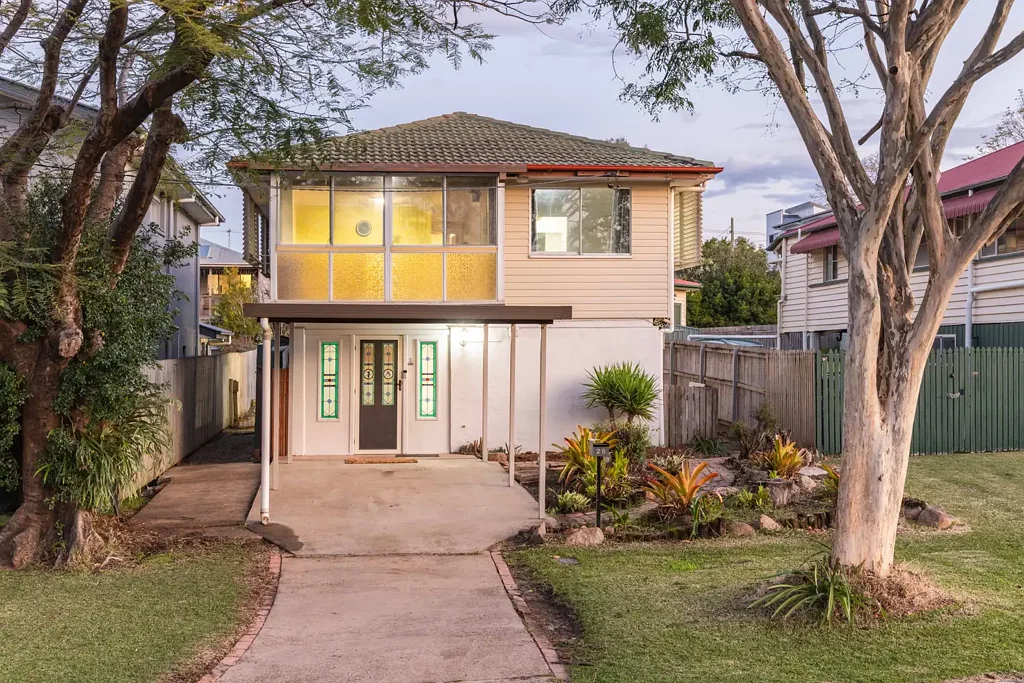 26 Saint Clements Road, Oxley, QLD 4075