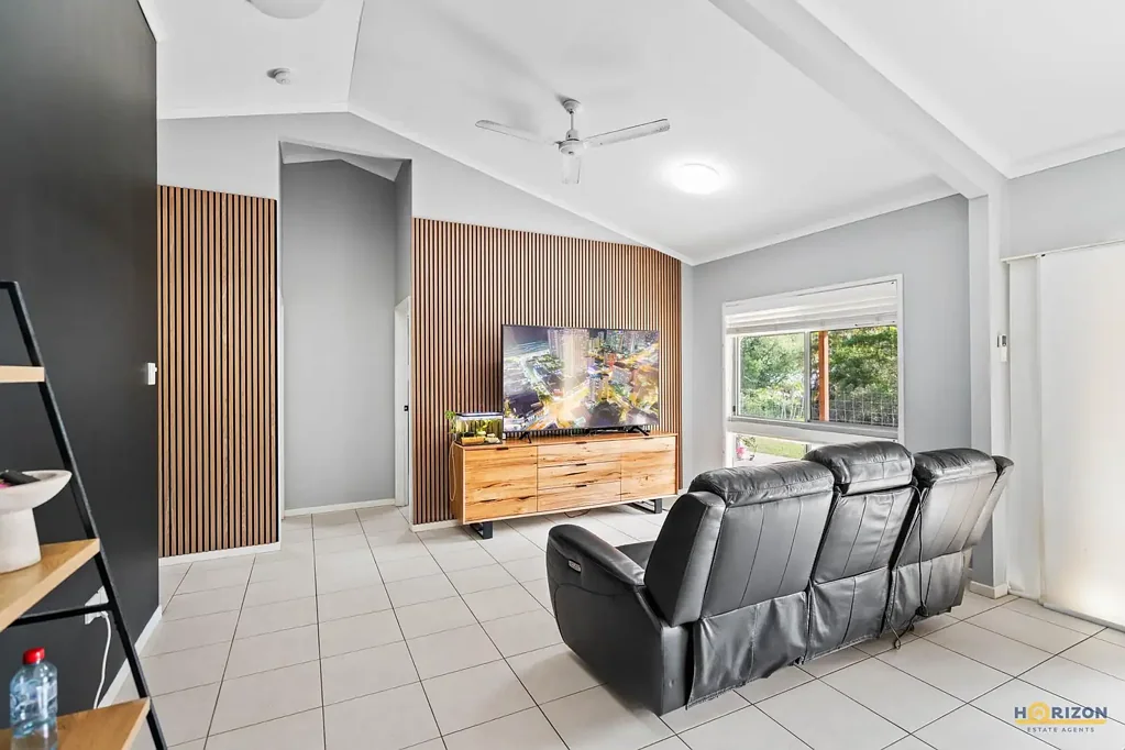 12 Powell Place, Bentley Park, QLD 4869