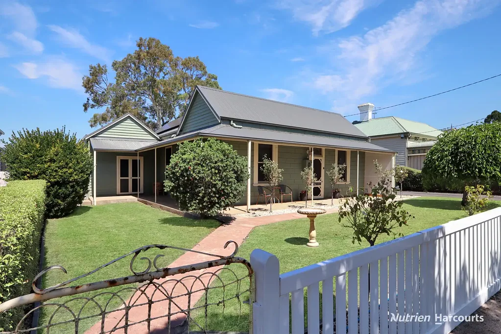 167 Henty Street, Casterton, VIC 3311