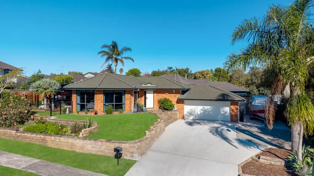 Beachlands 3 Bedroom WATCH ME