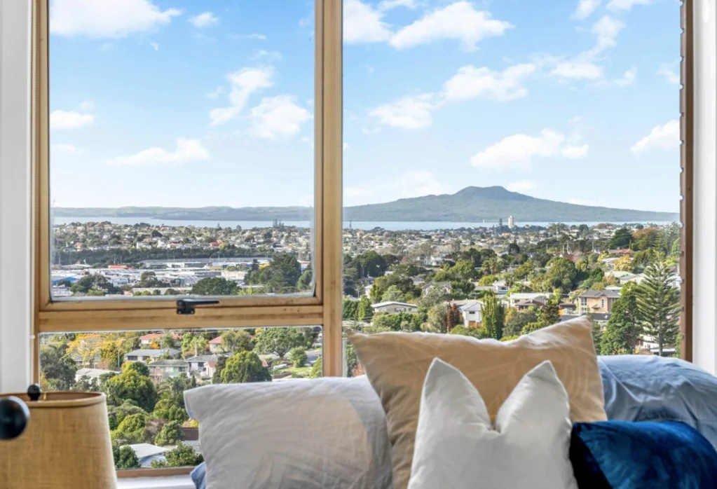 Large Glenfield Family Home with elevated views !