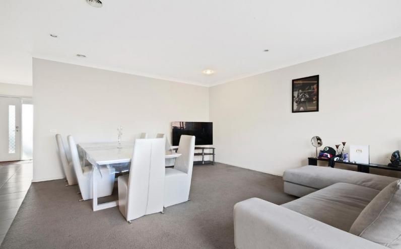 5 NEWLAND WALK, MERNDA VIC 3754, 0 Kuwarto, 0 Banyo, Townhouse