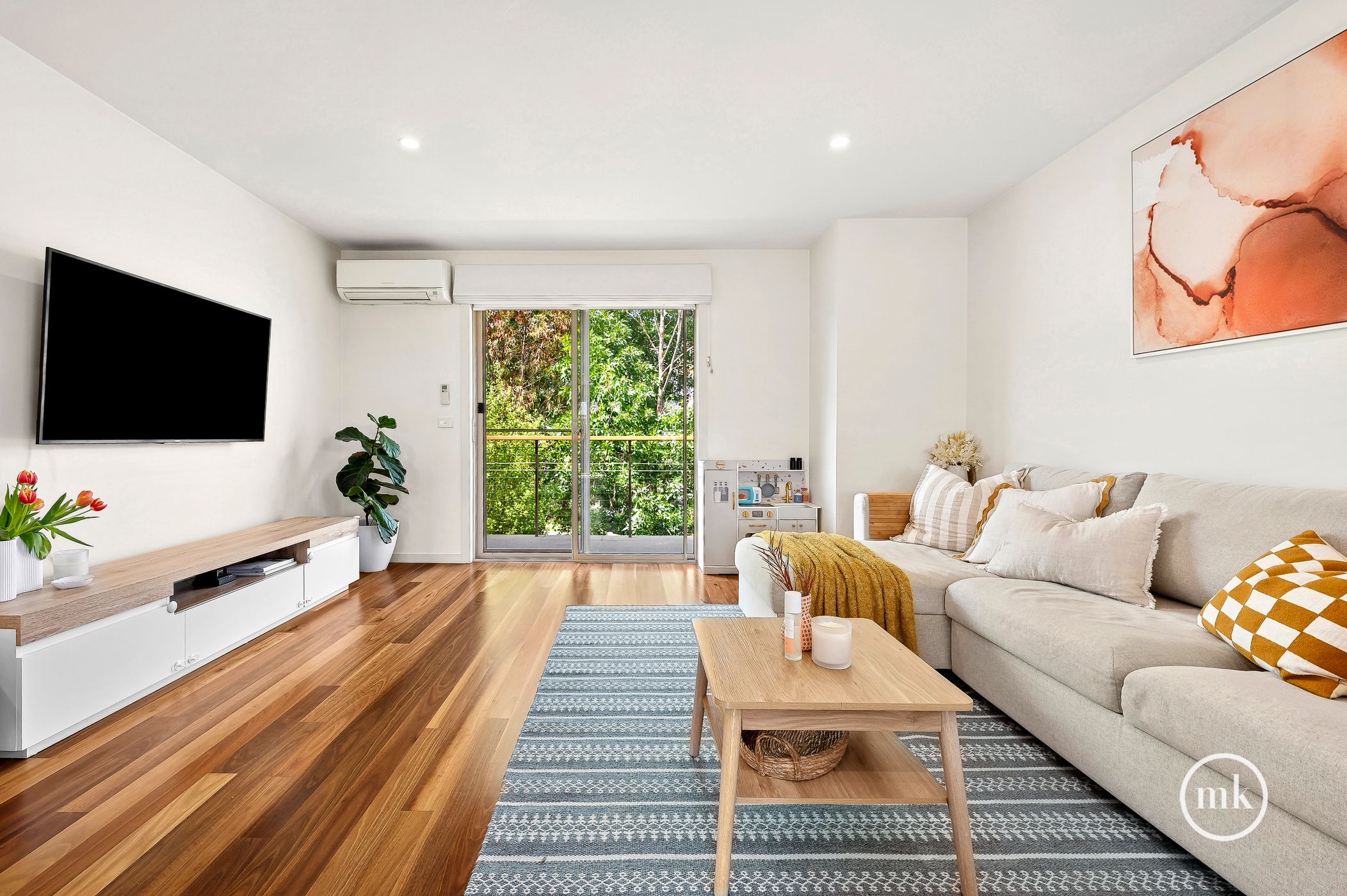 UNIT 4 91 BRIDGE ST, ELTHAM VIC 3095, 0房, 0浴, Townhouse