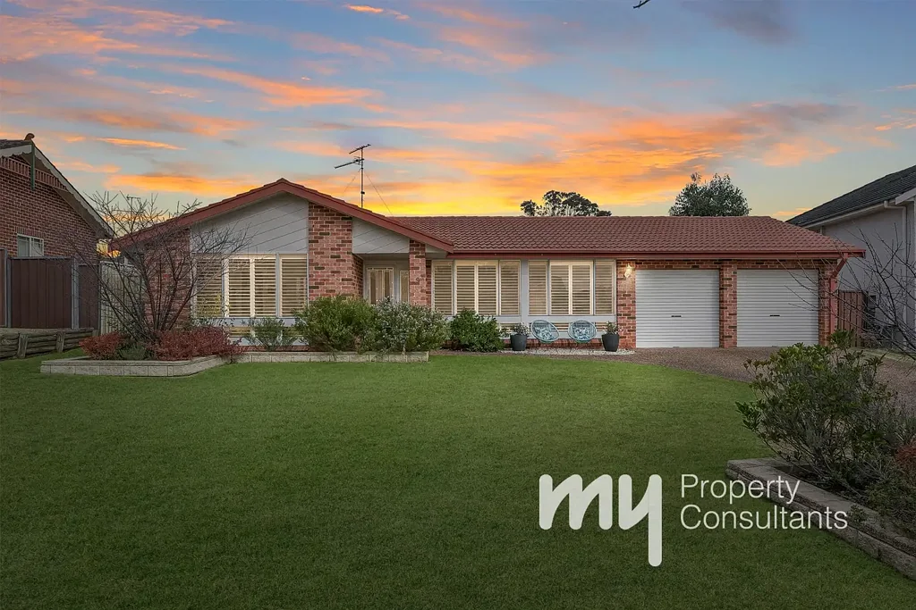 9 Dominish Crescent, Camden South, NSW 2570