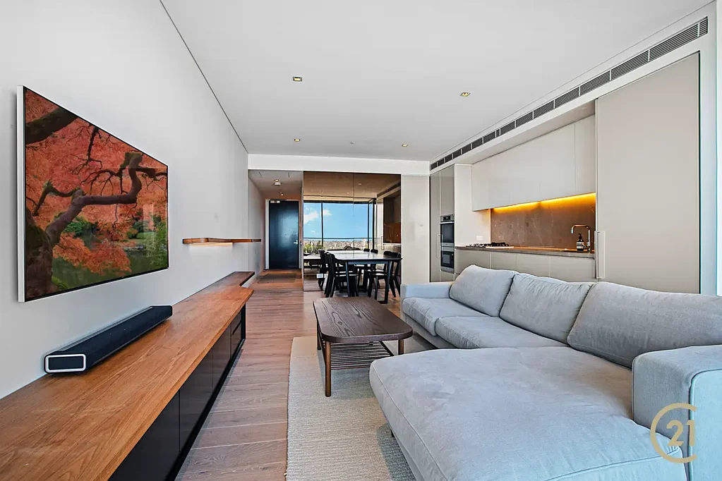 Furnished 2 Bedroom Designer Apartment