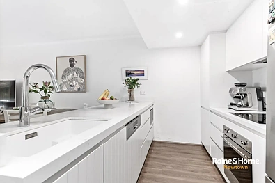 80/219-227 Chalmers Street, Redfern, NSW 2016, 2房, 2浴, Unit