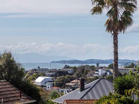 Orakei 5部屋 Contemporary Elegance with Stunning Views