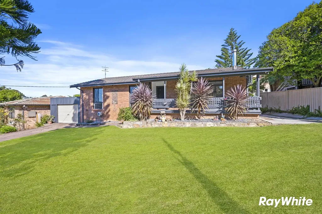 Coastal Convenience Meets Comfortable Family Living