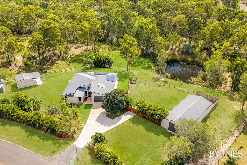 Burua 4침실 ACREAGE LIFESTYLE HOME WITH TWO SHEDS + SOLAR ON 3.6 ACRES