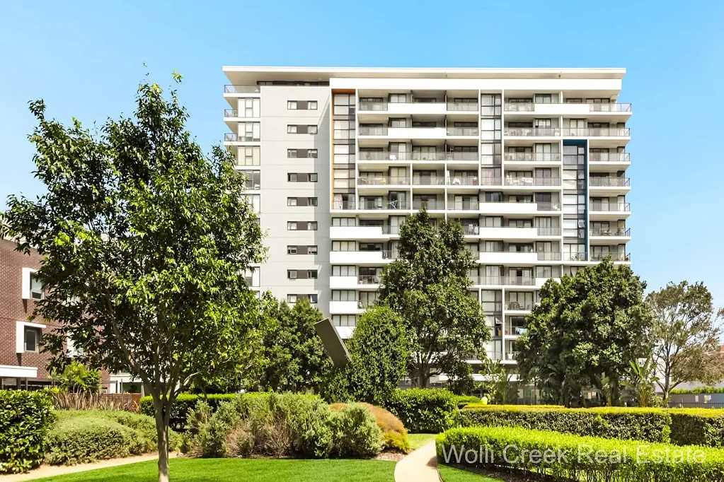 SPACIOUS 2 BEDROOMS.