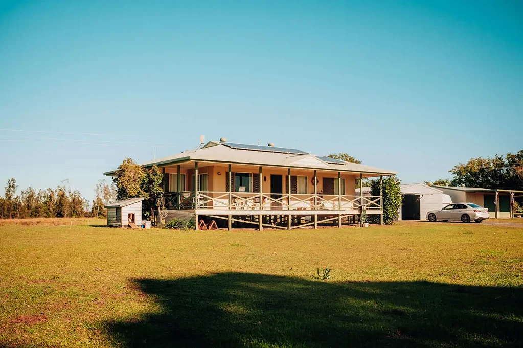Woodburn 3房  Family Home With Riverfront Lifestyle on 2 Acres