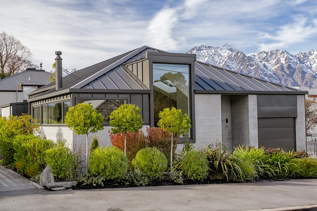 Queenstown 4 Bedroom Architectural Clarity. Elevated Living