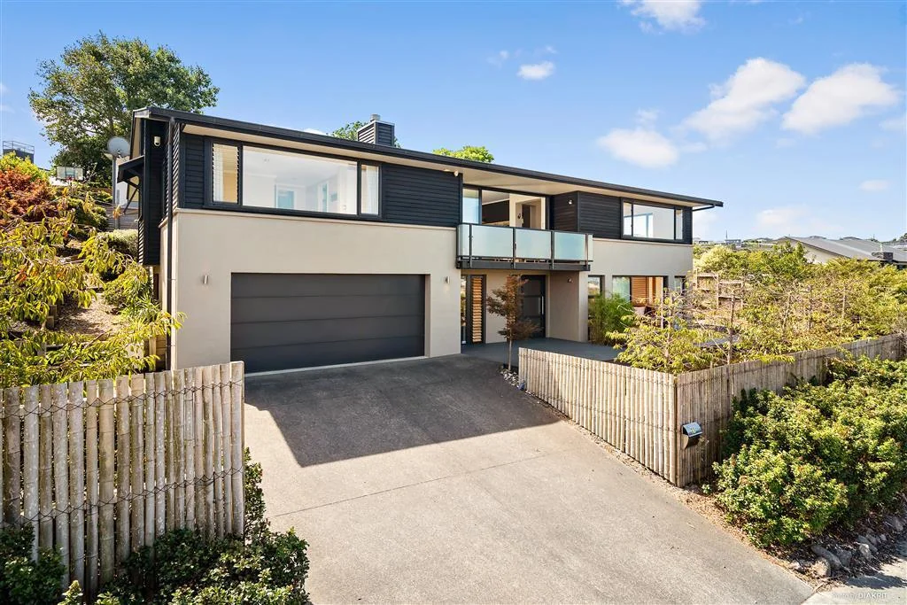 OREWA - $1100
