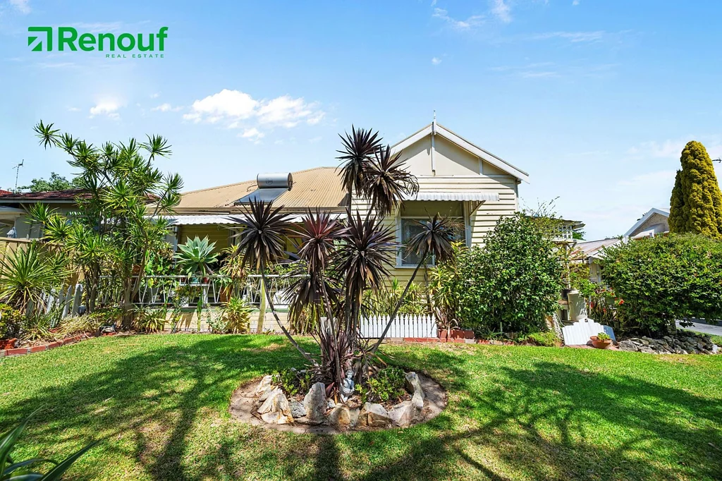 Swanbourne 3ਬੈੱਡਰੂਮ 809 sqm Oceanside of the line with Cottage style home!