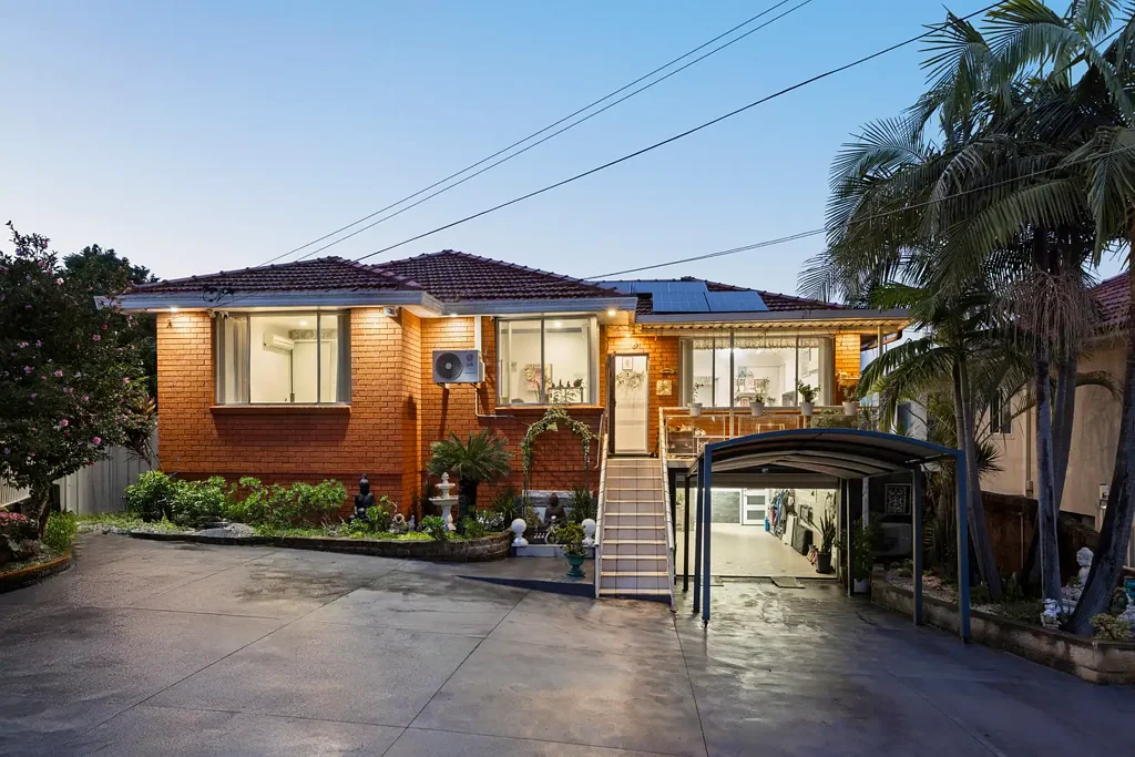 Cabramatta 5ਬੈੱਡਰੂਮ Blue Chip Investment Opportunity - 18 Stafford Street, Cabramatta NSW 2166