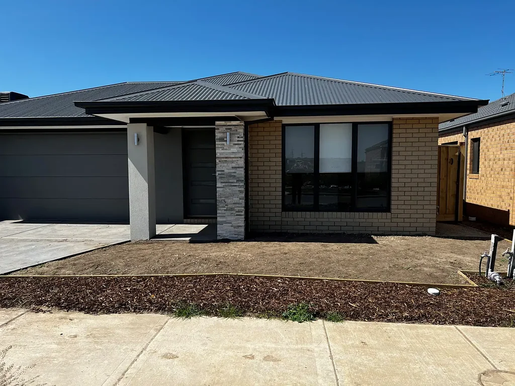 Fabulous 3Br Home in Tarneit!