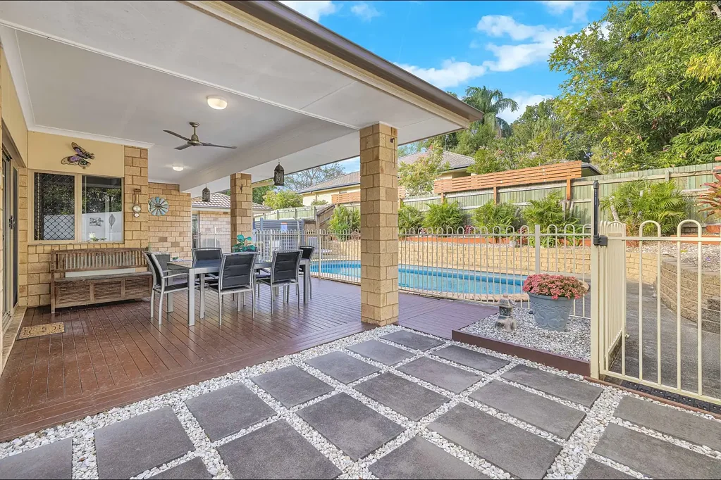 Palmwoods 5房  The Ultimate Family Retreat with Space, Style & Resort-Inspired Living