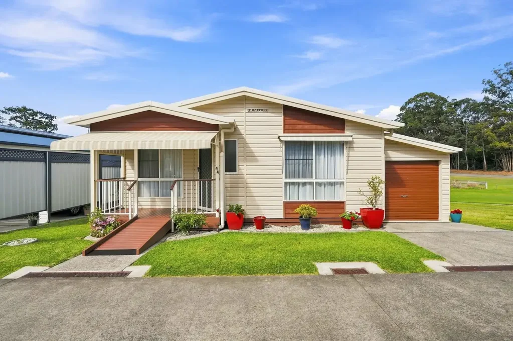 Bonville 3房  Relaxed Over-55s Living in Beautiful Bonville