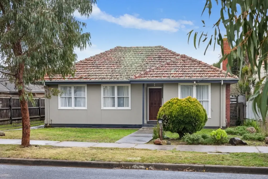 19 Boronia Grove, Wendouree, VIC 3355