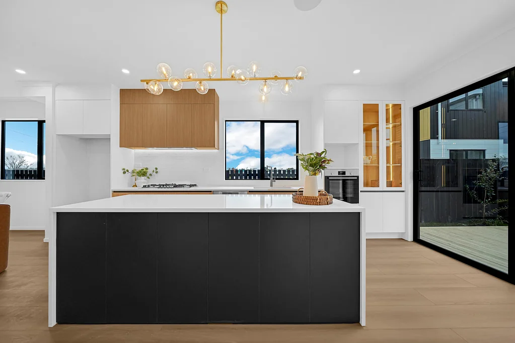 Papakura 4Moenga Brand New 182m2 | 2 Master Suites + Study