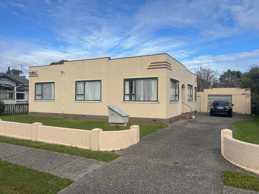 Cobden 3房  A practical home with potential