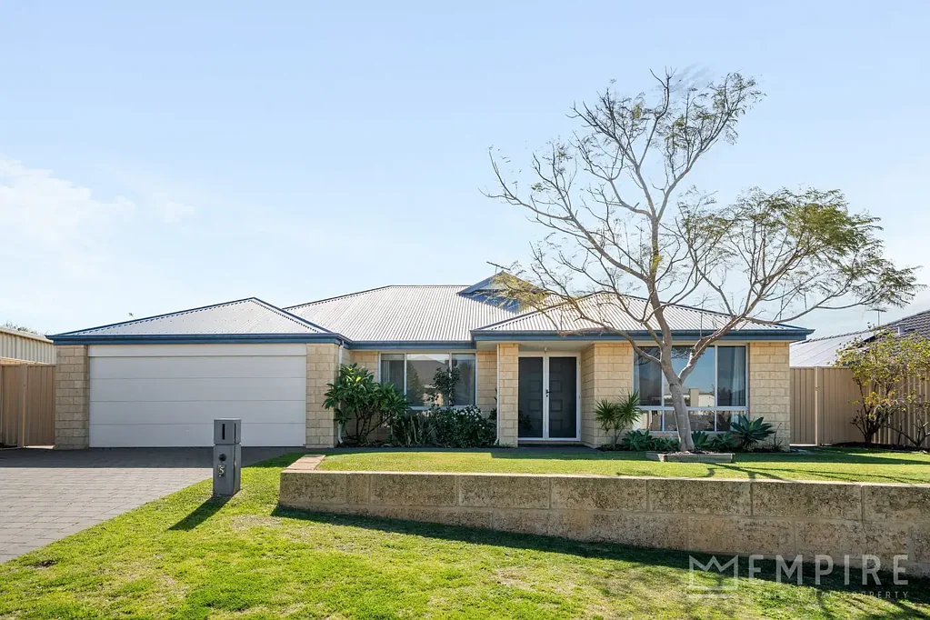 Lake Coogee 3બેડરૂમ Elevated Coastal Living!